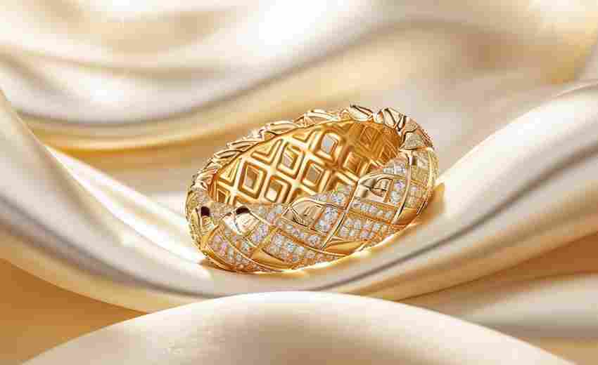 如何利用社交媒體提升吉金手指六六二四的SEO？