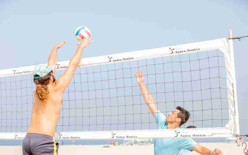 php中怎么json值轉(zhuǎn)為數(shù)組或?qū)ο?php解析json字符串)